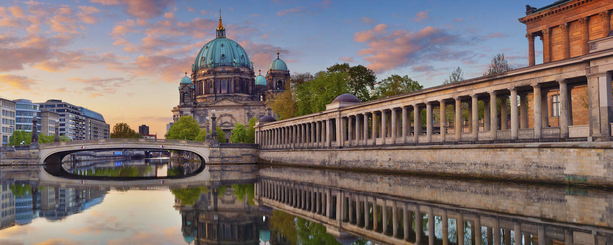 2.5H Spreefahrt Berlin wunderschoenes Berlin Dom 1250x500